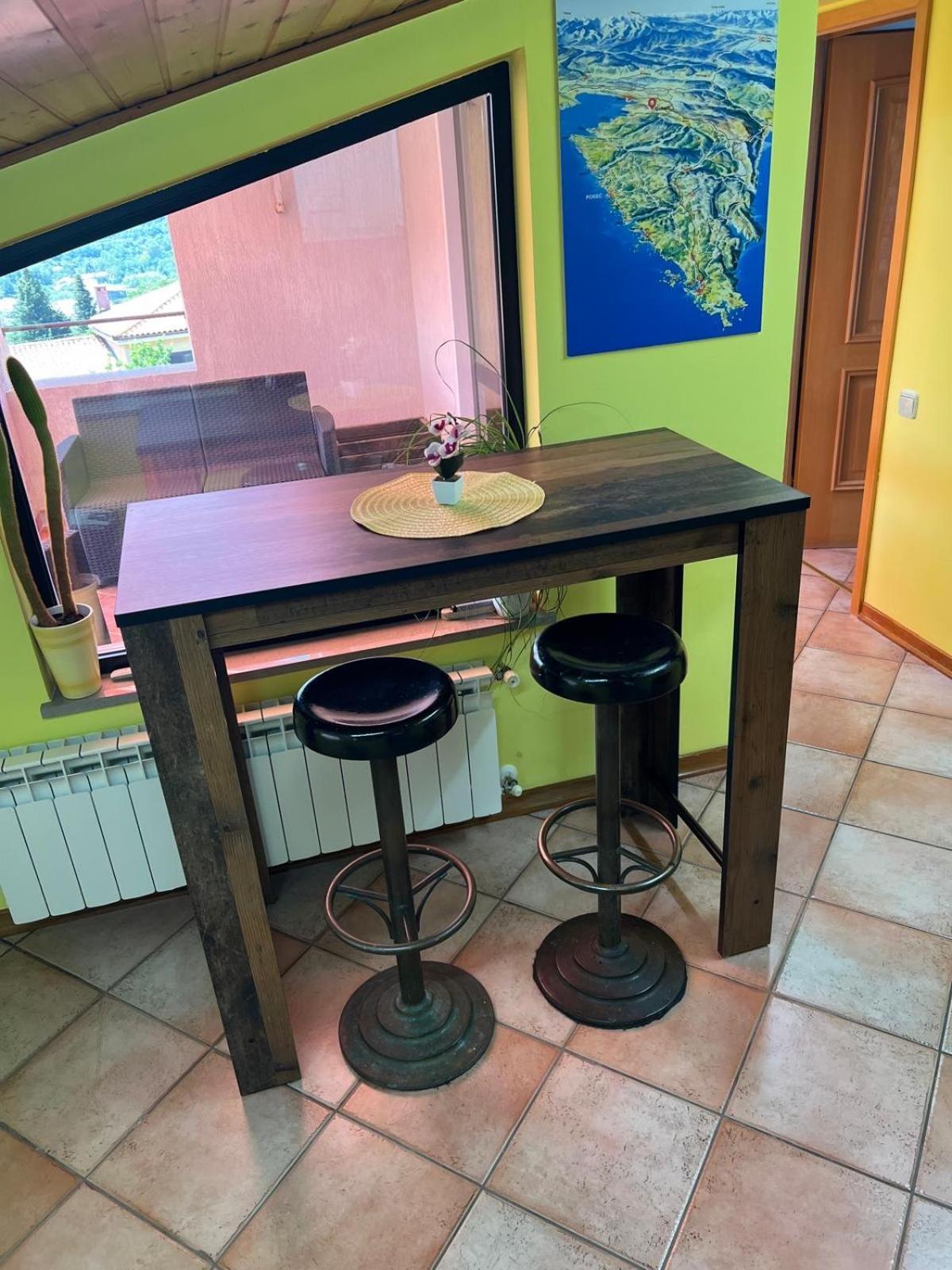 Apartma Mimi Dekani Exteriör bild